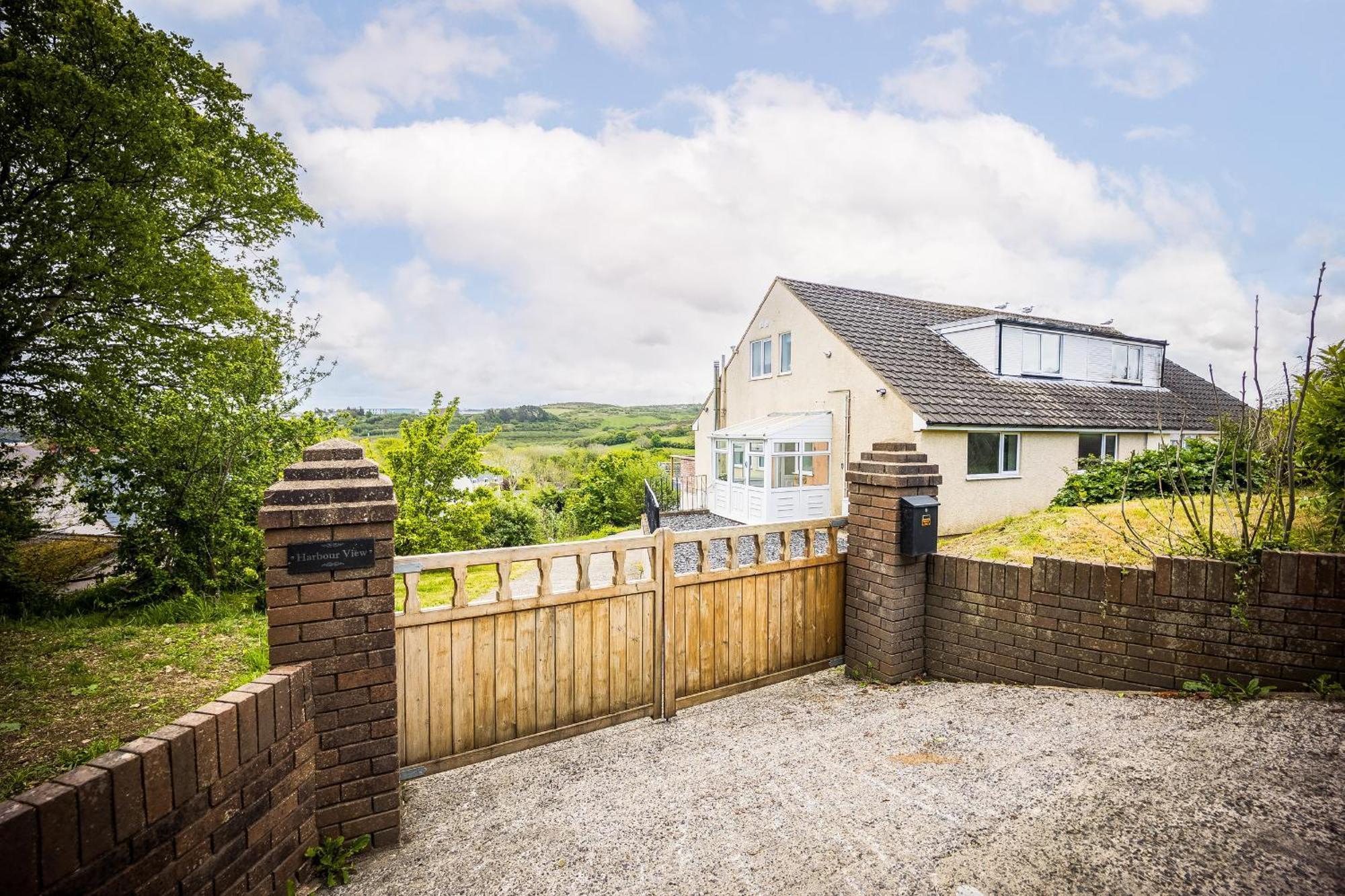 Harbour View Goodwick Villa Exterior foto